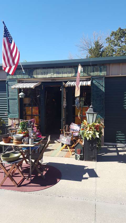 Historic Route 66 Flea Market and Cafe